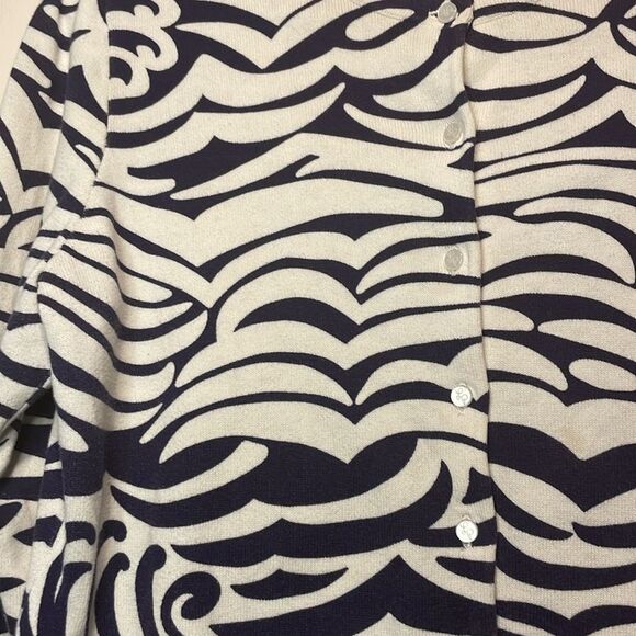 Lilly Pulitzer- Dark Blue & White Swirl Pattern Button Down Cardigan- Size M/L - Picture 5 of 8